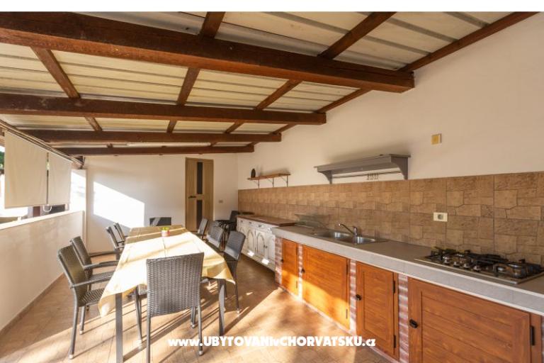 Dom wakacyjny Cerjani - 14 osoba – foto 5