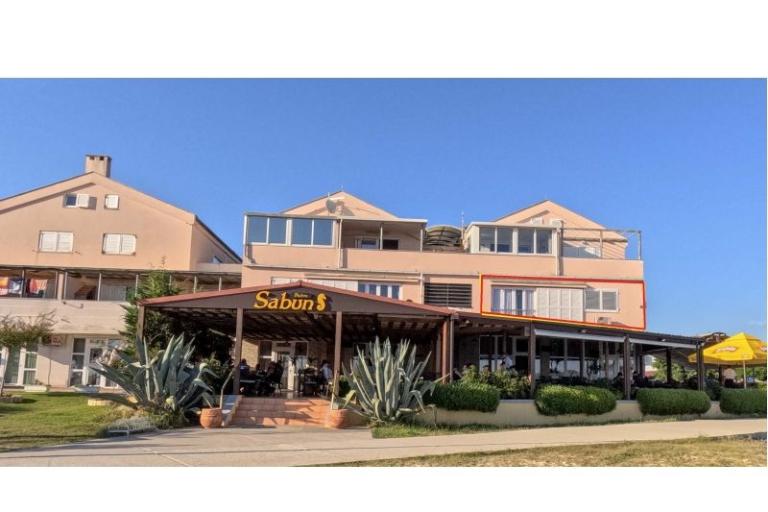 Apartament uz more i plažu – foto 3