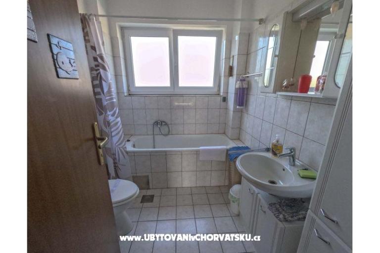 Apartament uz more i plažu – foto 31