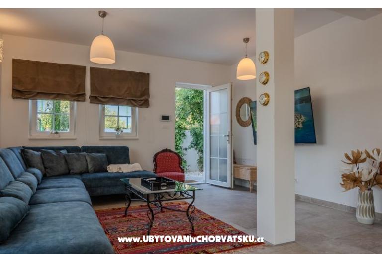 The Three Flowers Pool Dom – foto 22