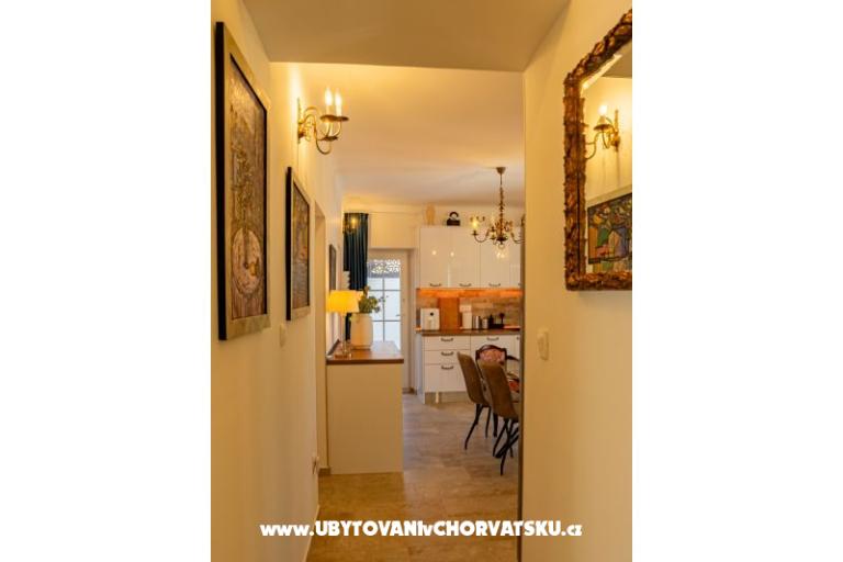 The Three Flowers Pool Dom – foto 31