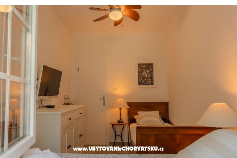 The Three Flowers Pool Dom – foto 39