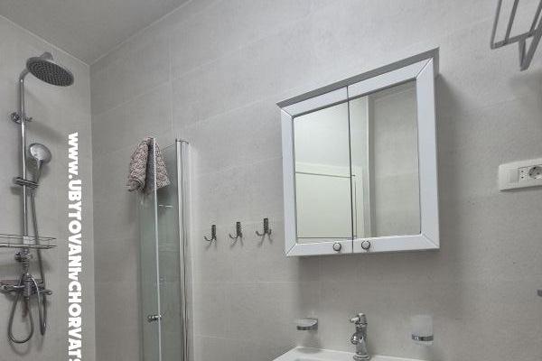 The Three Flowers Pool Dom – foto 46