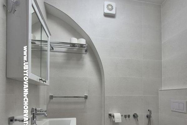 The Three Flowers Pool Dom – foto 47