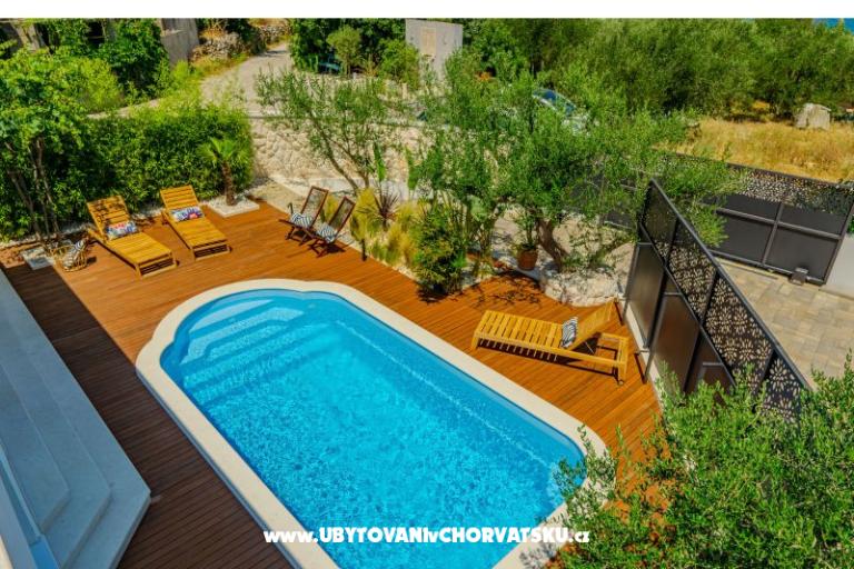 The Three Flowers Pool Dom – foto 6