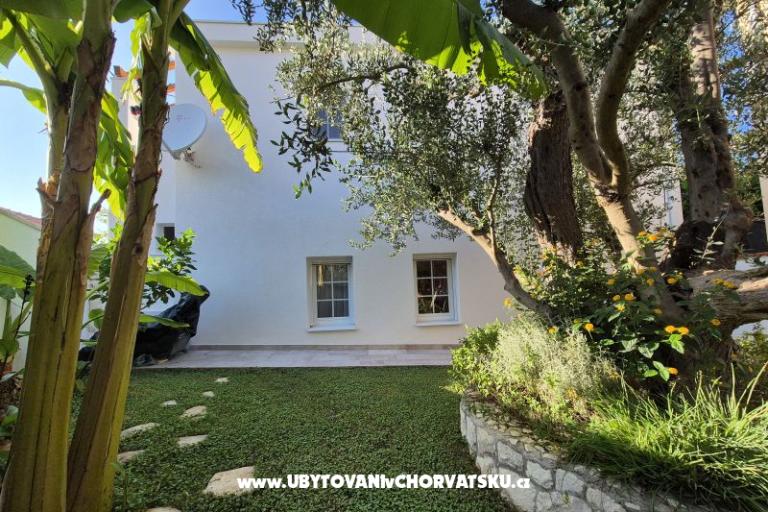 The Three Flowers Pool Dom – foto 62