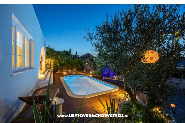 The Three Flowers Pool Dom – foto 70