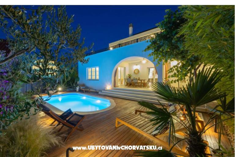 The Three Flowers Pool Dom – foto 77