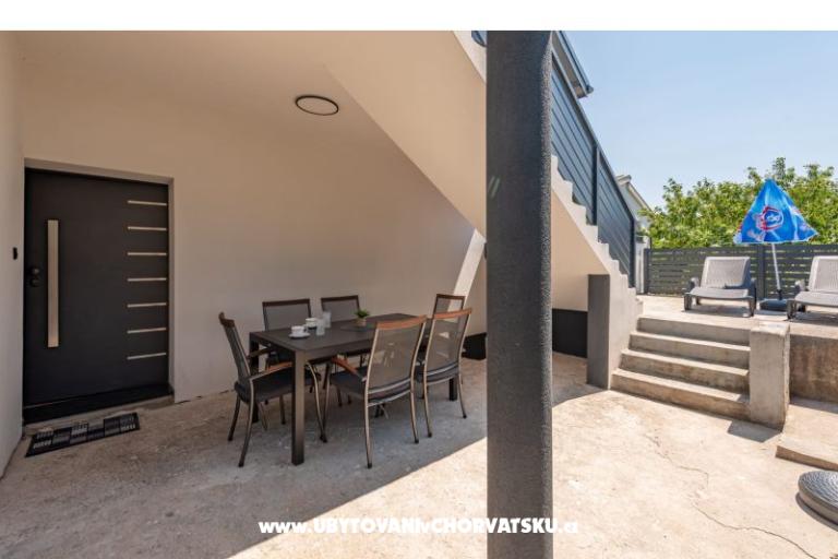 Apartament Luxe Holiday Home – foto 15